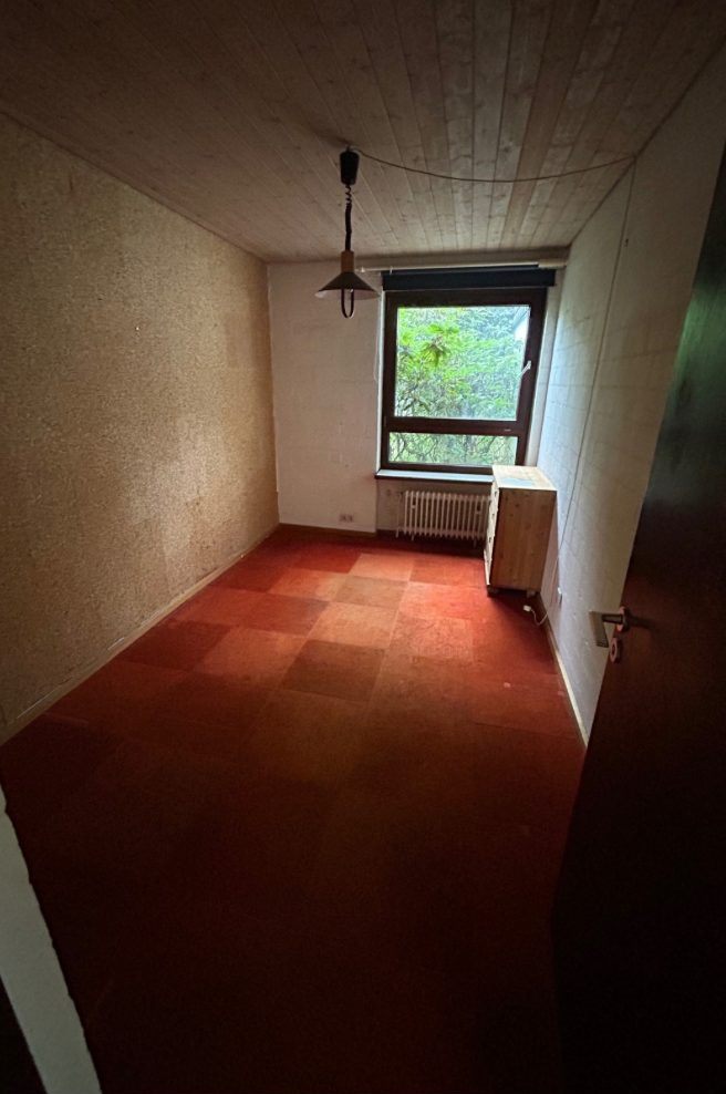Leerer Raum nach Haushaltsauflösung